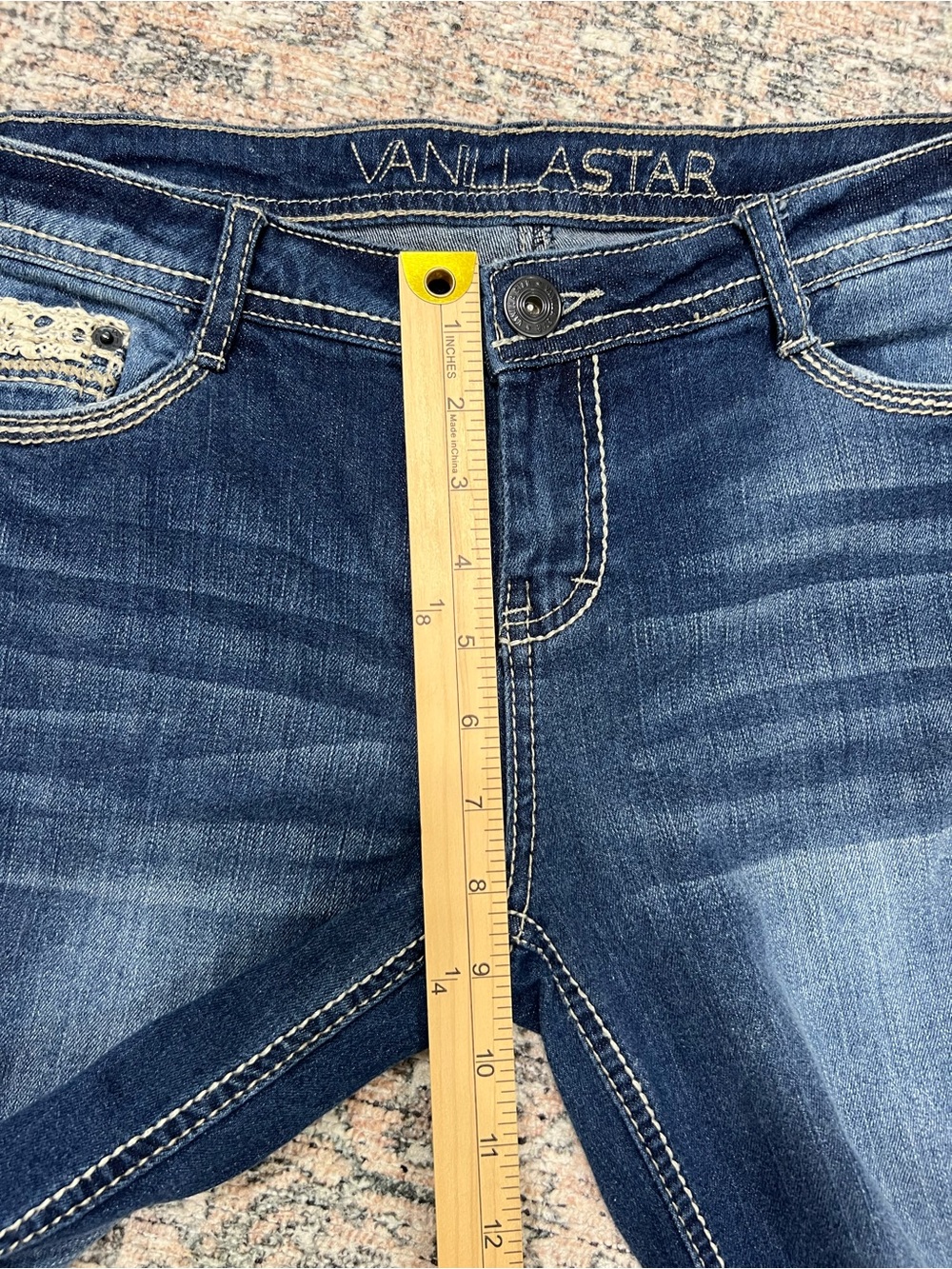 Vanilla Star Capri Jeans Crochet Flap Pocket Stretch Denim Women’s Size 11 - Picture 12 of 16